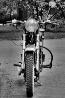 b/w